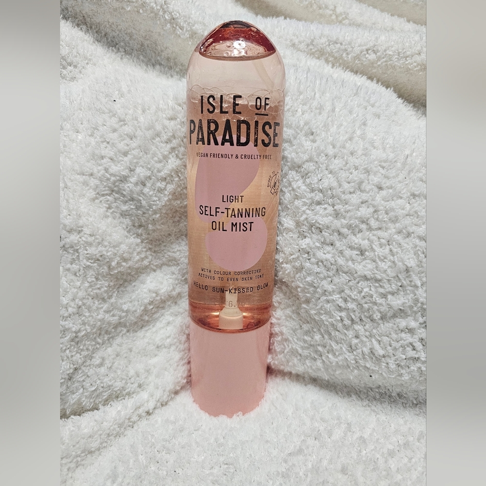 Isle of Paradise Light Self-Tanning Oil Mist